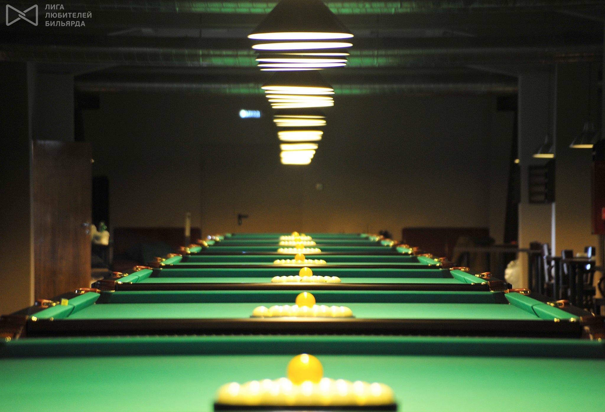 кутузовский бильярдный клуб, москва. кутузовский бильярдный клуб, москва. бильярдный клуб на кутузовском 36. бильярдный клуб кутузовский проспект. бильярдный зал.