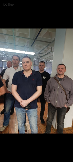 5467832