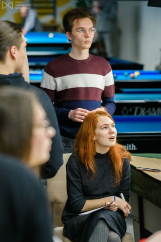 Аня Фатахова и Денис Никитин в качестве волонтёров на U-Cup darts #3