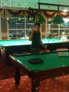 Дядя Володя показывает "Кузькину мать"))