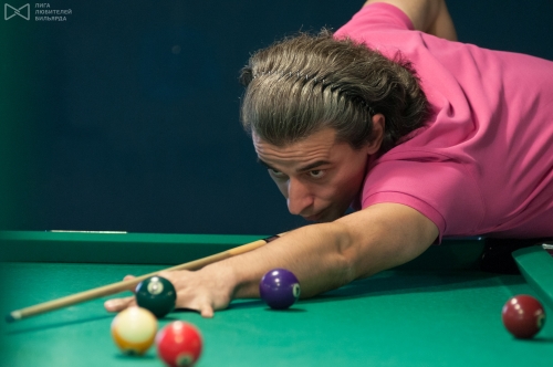 А вот и главный по пулу. Платон слегка приболел и не смог настроиться на игру