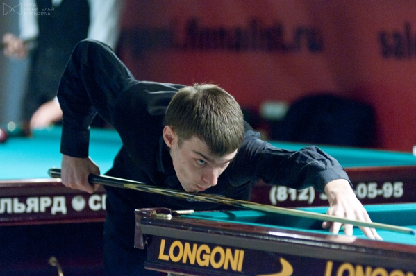 Александр Есаков