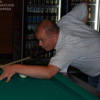 Ефимов Алексей кует историю семейного бильярда