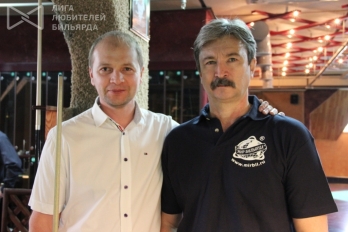 Лидер сеньорского первенства России В.Козинов тоже играл