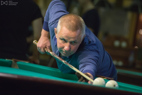 Анатолий Евгеньев — один из тех, кто сумел забежать в последний вагон