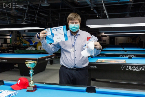 Антон Радченков — прекрасный пример правильного внешнего вида на турнире