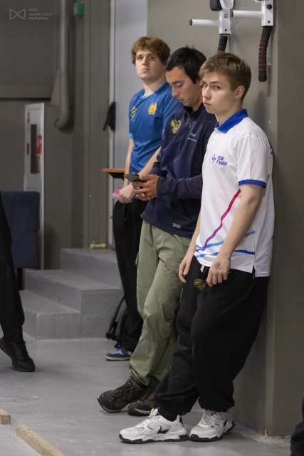 5555403