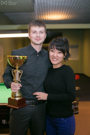 Счастливый победитель Вадим Визельтер со своей будущей половинкой
