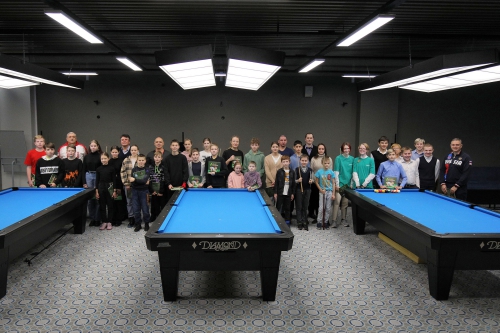 В зачете участвовали учащиеся из 8 школьных бильярдных секций