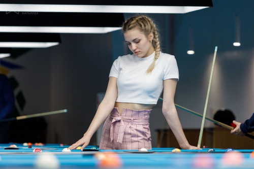 Обладательница титула «Мис элегантность» сегодняшнего турнира Татьяна Паршина