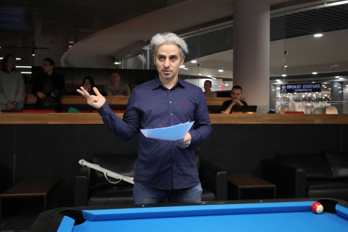 Платон Бочоришвили приветствует игроков