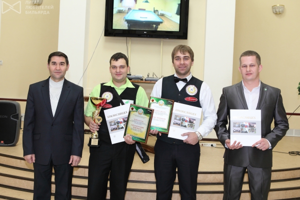 Ю.В.Медянкин с Суперфиналистами
