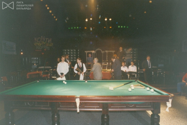 billiard54.jpg
