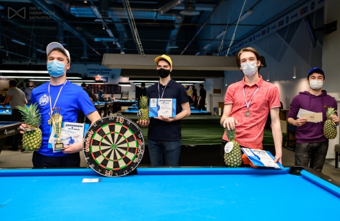 Четвёрка лучших на 4-м этапе U-CUP darts