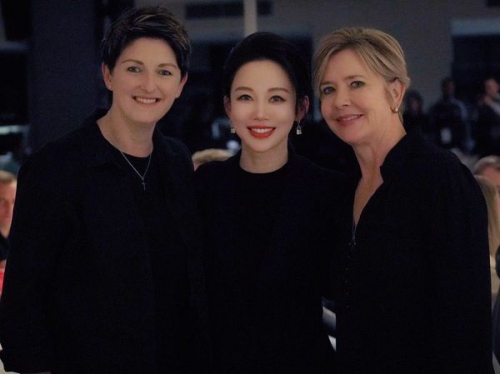 Звездный триумвират: Келли Фишер, Пань Сяотин, Эллисон Фишер.